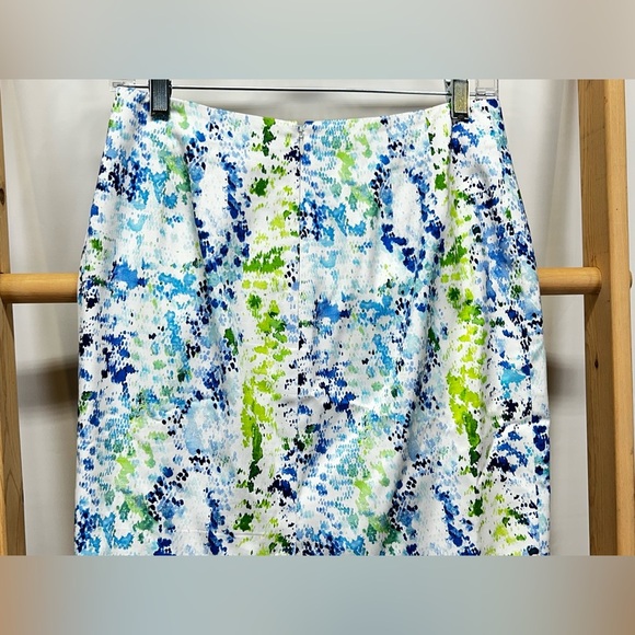 Ann Taylor Blue and Green watercolor Knee-Length Pencil Skirt size 4P - Picture 5 of 13
